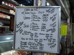 El queso duro se mantiene en Bs. 210