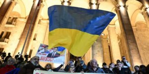 El recuento parcial tras las acusaciones de fraude electoral en Georgia también da la victoria al Gobierno