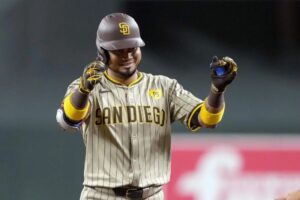 El venezolano Luis Arráez sumó su tercer título de bateo consecutivo en las Grandes Ligas