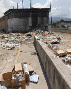 En Puerto Viejo reclaman recolección de desechos
