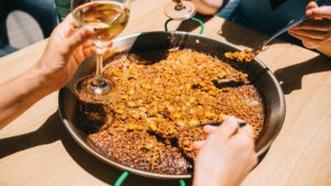 Este es el restaurante que sirve la mejor paella de Valencia según el chef Quique Dacosta