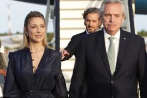Exesposa de Alberto Fernández consiga chats que comprobarían violencia machista