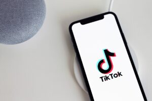 Exponen nueva modalidad de estafa que ‘promete’ vaciar las cuentas bancarias a quienes contesten este mensaje por TikTok - AlbertoNews