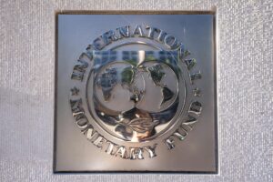 FMI alerta de "un futuro difícil" de bajo crecimiento y elevada deuda