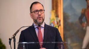 Gil condena “cobarde agresión” de Israel
