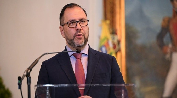 Gil condena “cobarde agresión” de Israel