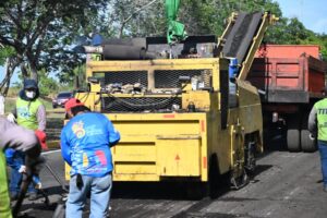 Gobernación de Bolívar ejecuta asfaltado en avenida Guayana de Caroní | Diario El Luchador