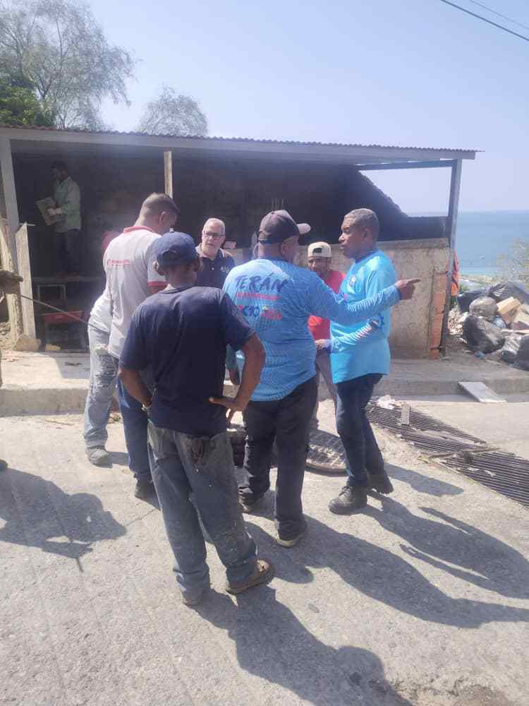 Gobernación e Hidrocapital atendieron las aguas negras de Marapa Marina