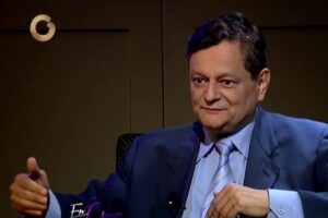 Gobierno debe dar una señal liberando a los presos políticos, según Kiko Bautista
