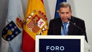 González asegura que su exilio es temporal y pide mayor presión internacional sobre Venezuela