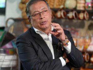Gustavo Petro critica investigación del CNE en su contra: "Se ha roto el fuero del Presidente" | Gobierno | Economía