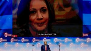 Harris y Trump encaran la recta final de la campaña empatados en las encuestas