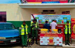 Incautan envoltorios de droga ocultos en paquetes de harina de maíz
