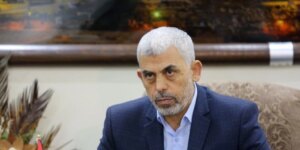 Investigan si el líder de Hamás, Yahya Sinwar, está entre los tres muertos de un ataque israelí en Gaza