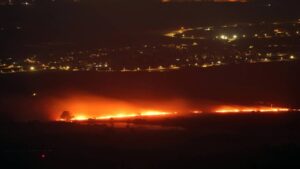 Israel dice que 130 proyectiles lanzados por Hizbulá cruzaron a su territorio desde Líbano - AlbertoNews