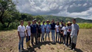 Jóvenes aragüeños adelantan proyecto agroecológico y turístico en sector Paula Correa