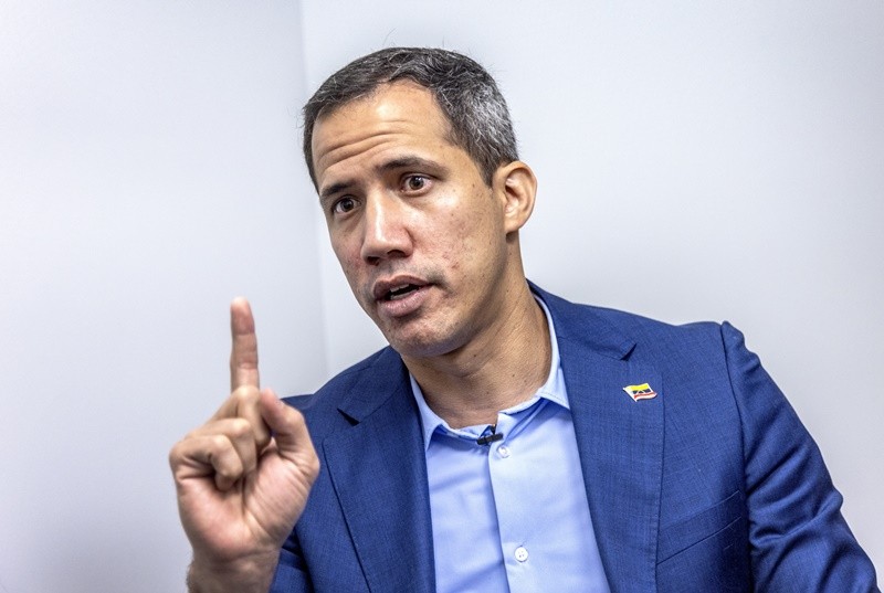 Juan Guaidó cuestiona a la agencia de noticias EFE por «relativizar el voto de los venezolanos» y no reconocer a Edmundo González como presidente electo