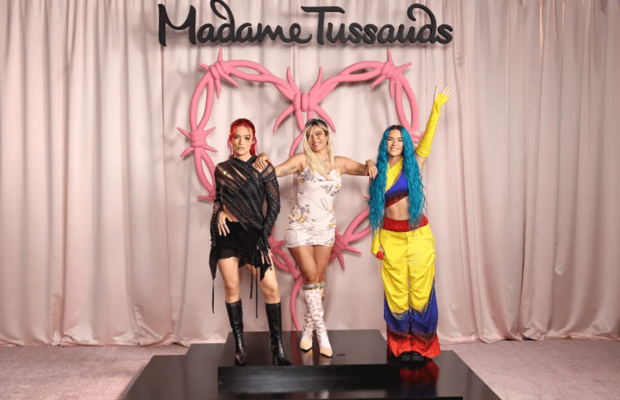 Karol G tiene dos figuras de cera en el museo Madame Tussauds