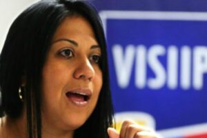 Katherine Haringhton le quiere serruchar el puesto a Tarek William Saab