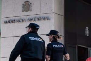 La UCO sostiene que Koldo preguntó al guardia civil investigado si Sánchez o Ábalos tenían los teléfonos "pinchados"