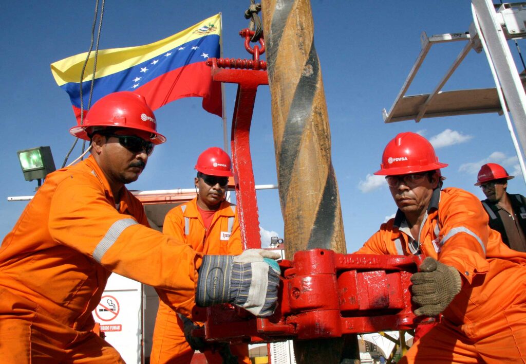 La producción petrolera de Venezuela sube un 3,2 % el tercer trimestre respecto al segundo
