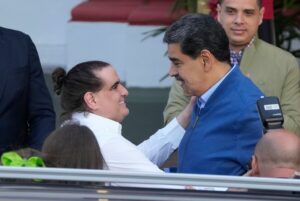 Maduro nombra a Alex Saab, ministro para la Industria y Producción Nacional