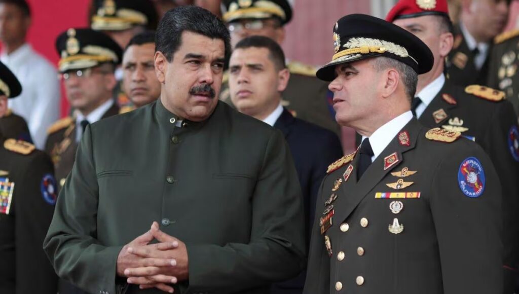 Maduro ratificó a Padrino López como ministro de Defensa luego de 10 años en el cargo
