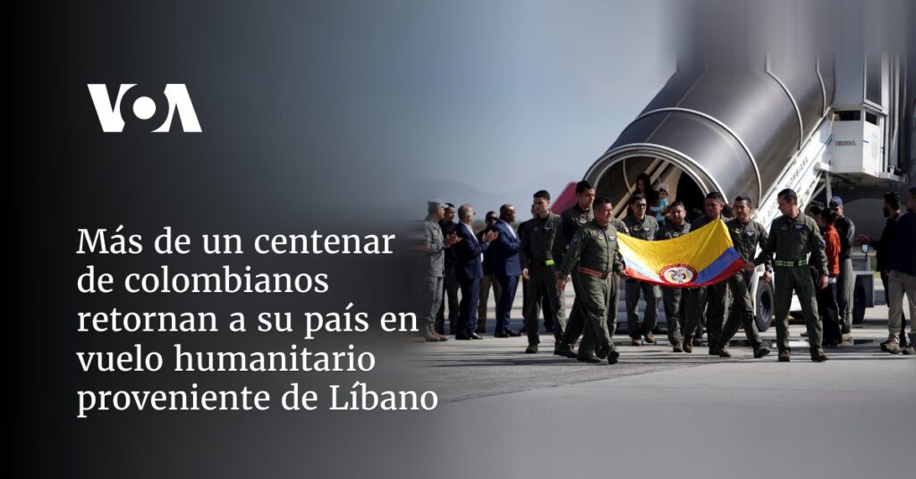 Más de un centenar de colombianos retornan a su país en vuelo humanitario proveniente de Líbano