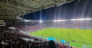 Miles de fanáticos de la Vinotinto cumplen su sueño de llenar Estadio Monumental para ver a Messi