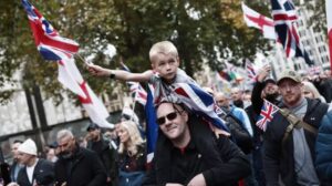 Miles de manifestantes de extrema derecha protestan en Londres - AlbertoNews