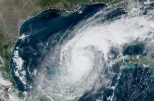 Milton, el monstruoso huracán que traerá marejadas violentas y genera evacuaciones masivas - AlbertoNews