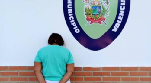 Mujer agrede a mordiscos a su expareja por no aceptar la ruptura