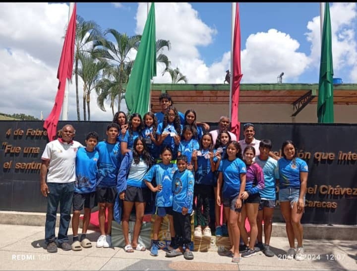 Natación guaireña conquistó 30 medallas en campeonato Distrital