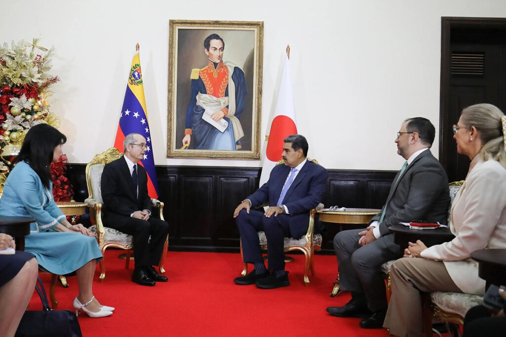 Nicolás Maduro recibió cartas credenciales de embajadores de Alemania y Japón