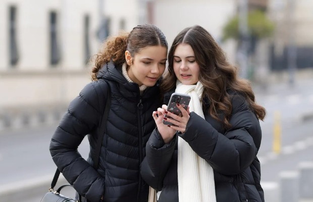 Nueva función: WhatsApp lanzó filtros y fondos para videollamadas