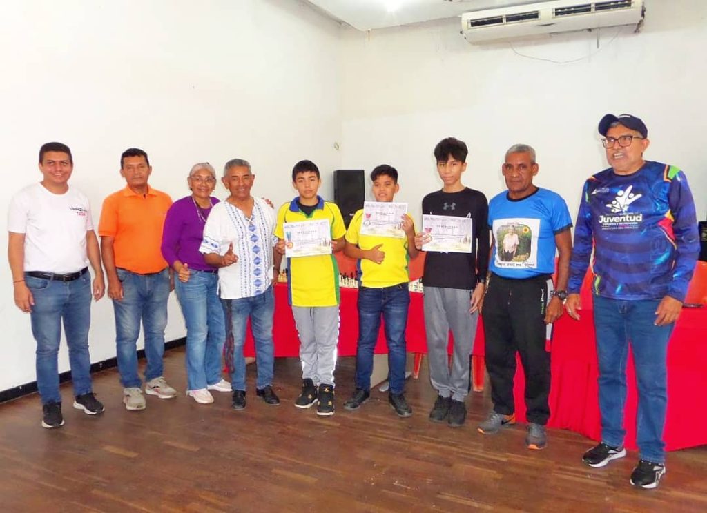 Ocho bolivarenses participarán en campeonato nacional de ajedrez infantil en Anzoátegui | Diario El Luchador