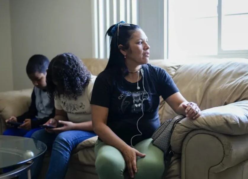 Ola de rumores en suburbio de Estados Unidos aumenta el temor entre inmigrantes venezolanos - AlbertoNews