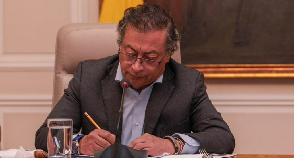 “Paz total” de presidente Gustavo Petro por ahora va quedando en una paz parcial