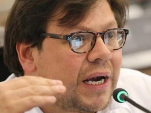 Piden la renuncia de alto funcionario colombiano denunciado por acoso sexual | Gobierno | Economía