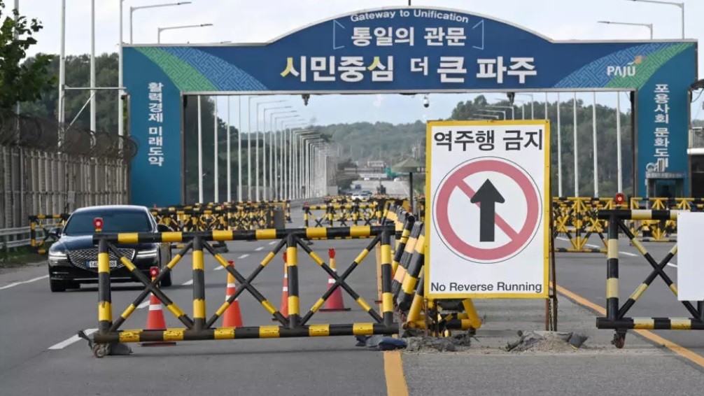 Pionyang dice que ha ordenado abrir fuego a su artillería en la frontera si detecta drones - AlbertoNews