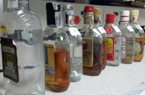 Policía decomisó licores de contrabando en Ipiales