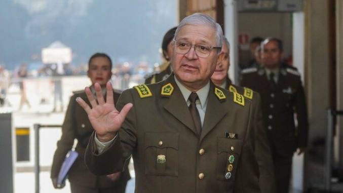 Reanudan juicio contra exdirector policial acusado de liderar la represión en el estallido de Chile