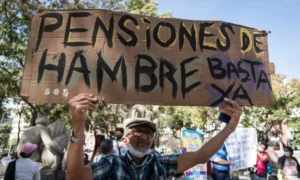 Reclaman mayor salario y pago de fin de año - Agencia Carabobeña de Noticias