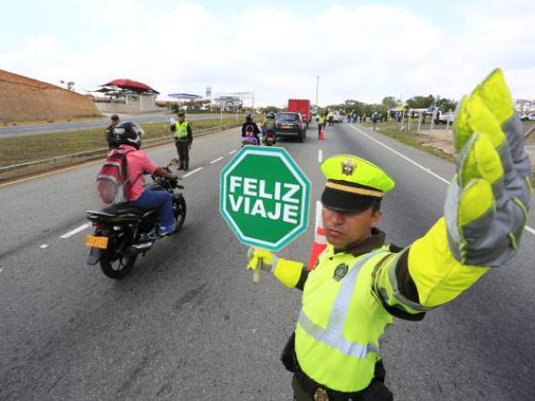 'Regresa a casa, por favor, regresa': el llamado durante puente festivo | Regiones | Economía
