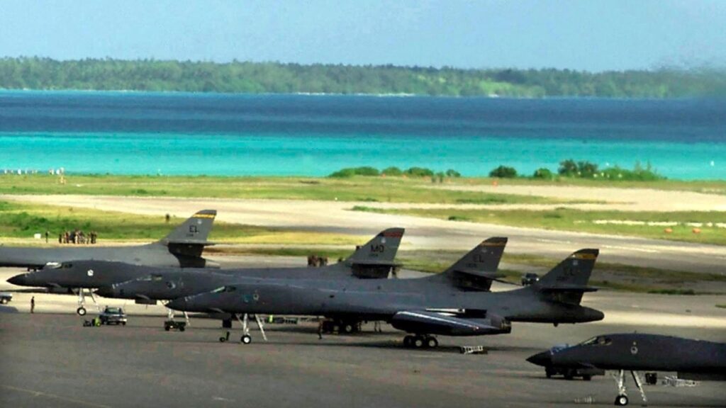 Reino Unido entrega a Mauricio soberanía de islas Chagos para mantener base de EEUU