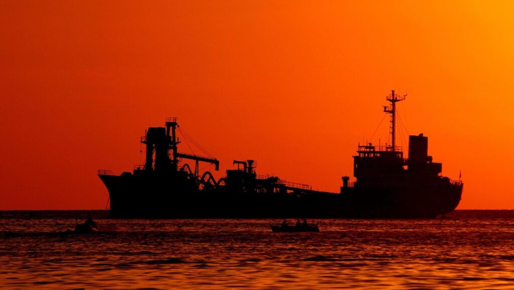 Reuters: Países del golfo Pérsico instan a EE.UU. a restringir planes de Israel contra Irán - AlbertoNews