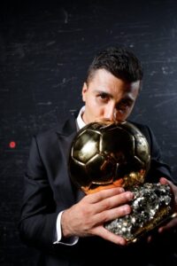 Rodri brilla en París: Ganadores del Balón de Oro 2024 y todos los premiados