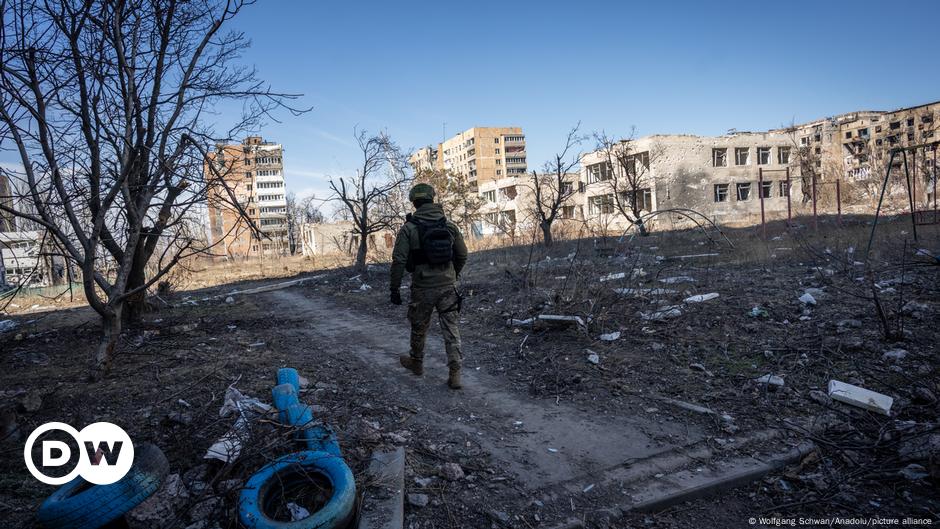 Rusia reivindica toma de pueblo en el este de Ucrania – DW – 05/10/2024