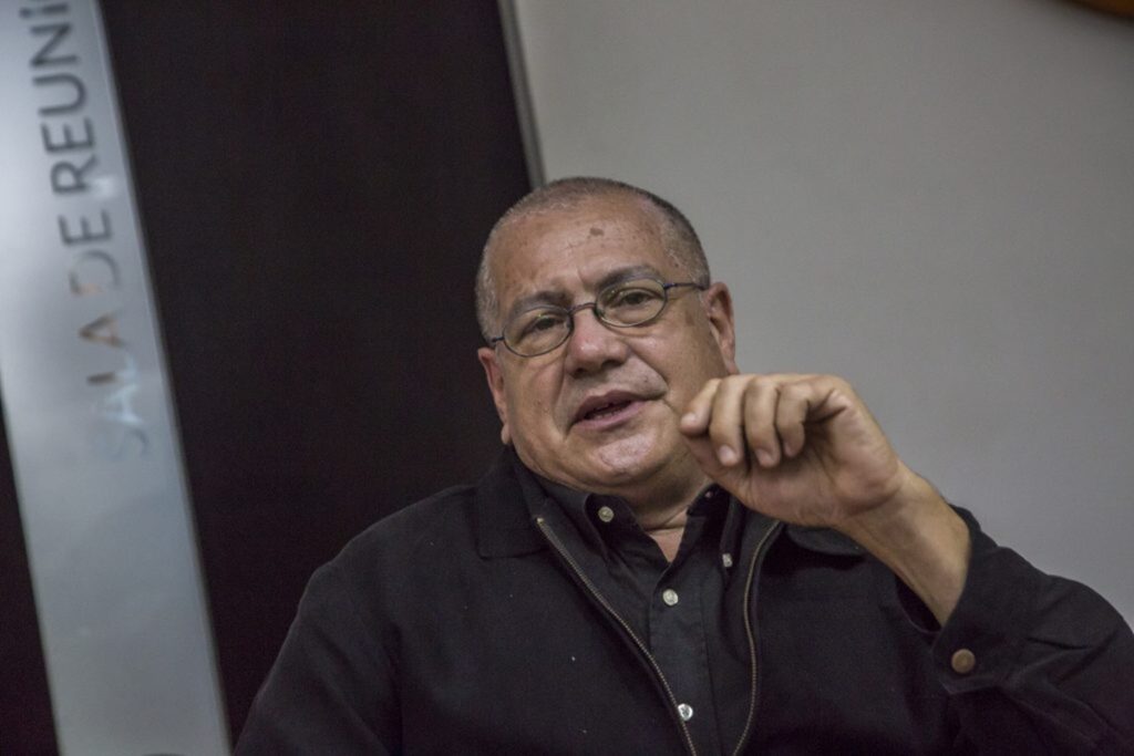 Santolo abogó por designar a un fiscal general "independiente"