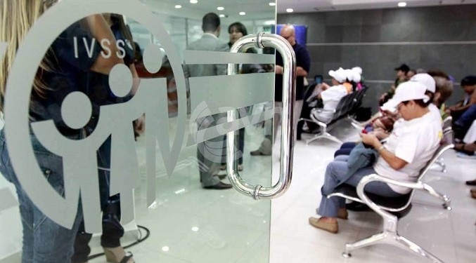 Seguro Social paga la pensión y un mes de aguinaldo este lunes
